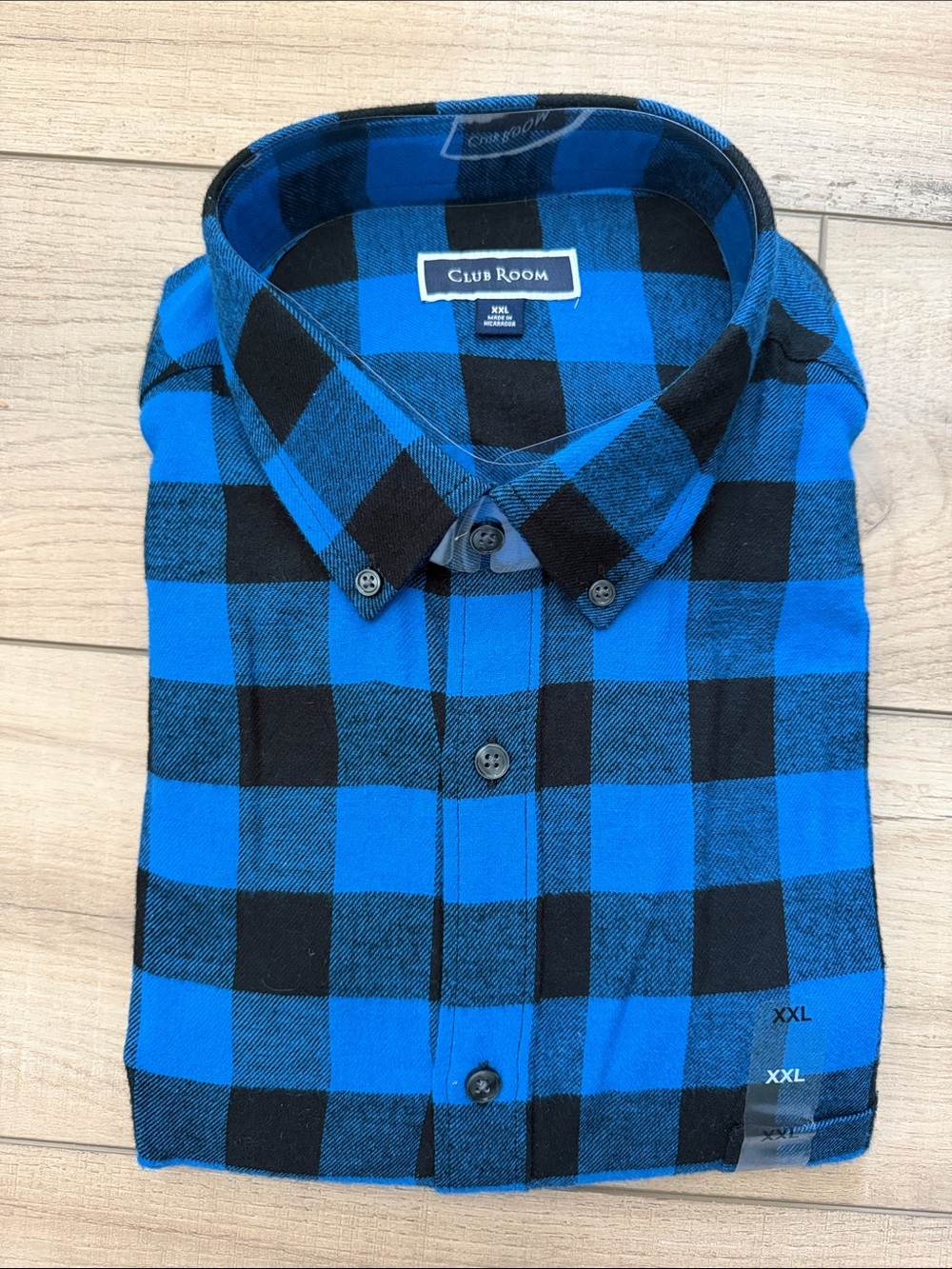 NWT Men’s Buffalo Plaid Button-Down Shirt